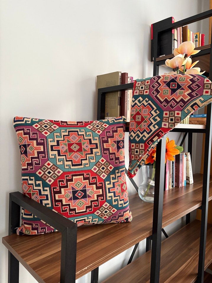 2 adet Etnik Desenli Çok Renkli Kırlent Kılıfı - Görsel 2