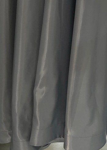 Gri Uzun Kollu Drapeli Uzun Elbise - Görsel 3