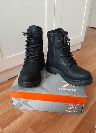 Kinetix siyah bot