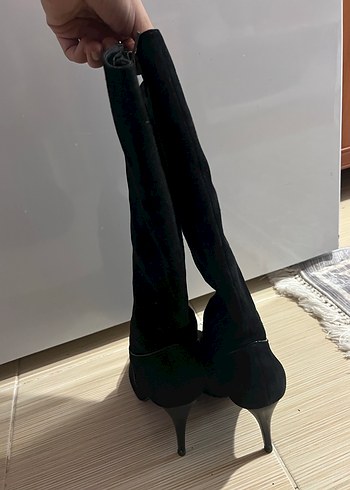 40 Beden İnce topuk çizme