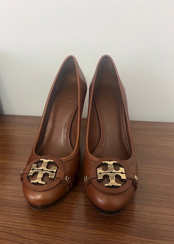 Tory Burch 39