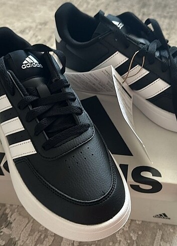 Adidas ayakkabı 