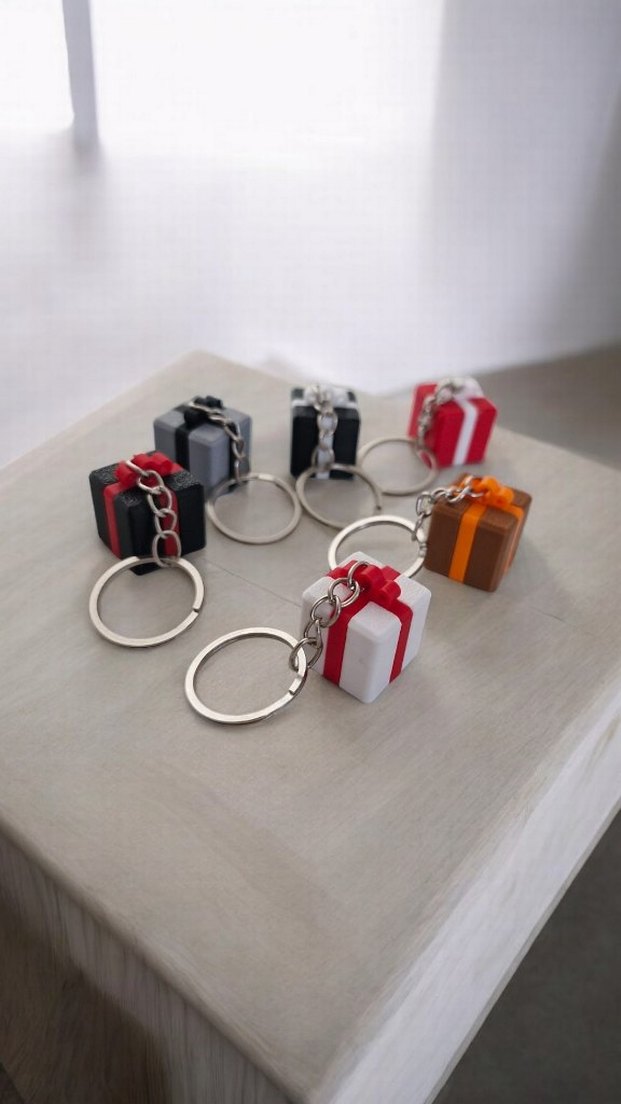 Renkli Zincir Detaylı Anahtarlık - Görsel 2