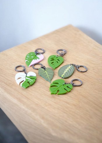 Yeşil Zincir Detaylı Minimalist Anahtarlık - Görsel 2