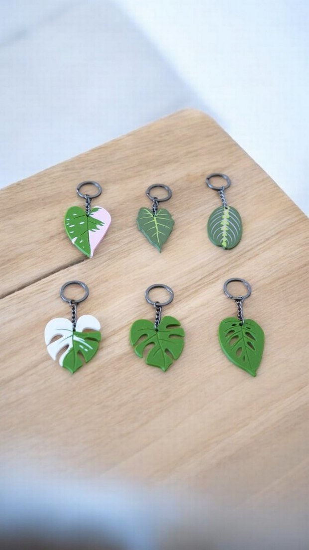 Yeşil Zincir Detaylı Minimalist Anahtarlık - Görsel 3