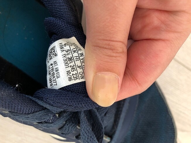 38,5 Beden lacivert Renk Adidas spor ayakkabı