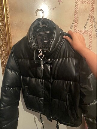Bershka Şişme Mont