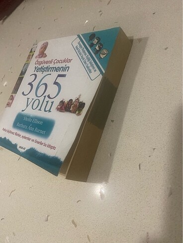 Beden Özgüvenli çocuklar yetiştirmenin 365 yolu