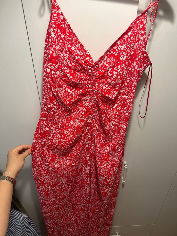 Kırmızı Drapeli Uzun V Yaka Elbise - Görsel 2