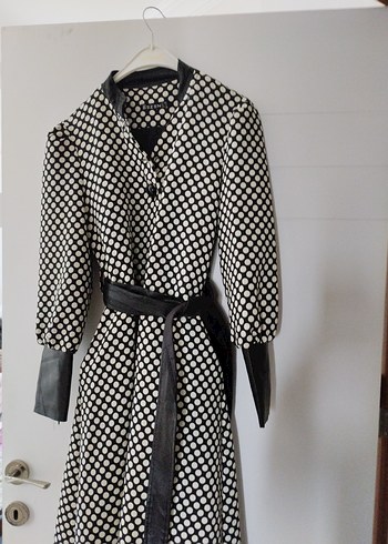 Uzun Puantiyeli Kadın trench - Görsel 6