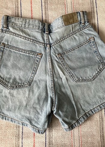 36 Beden PullandBear Loose Fit Mini Denim Şort