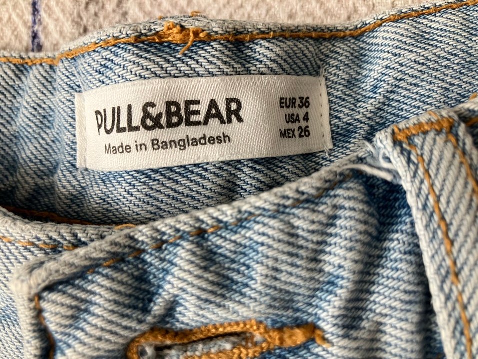 PullandBear Loose Fit Mini Denim Şort - Görsel 2