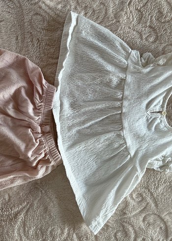 Beyaz Fırfırlı Kolsuz Bebek Kız Takımı - Görsel 3