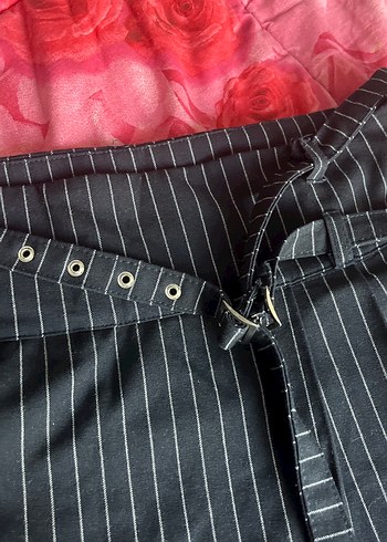 Pull and Bear Çizgili şortlu Pilili Mini Etek