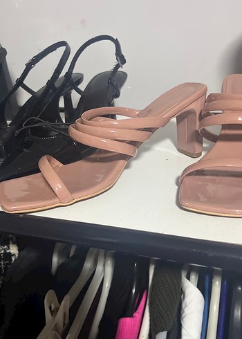 Bej Renkli Tokalı Stiletto Topuklu Kadın Sandalet - Görsel 4