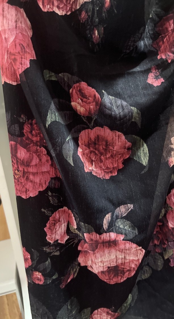 Bordo Dantel Detaylı Midi V Yaka Elbise - Görsel 4