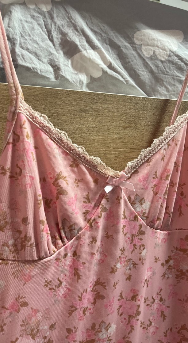 Pembe İnce Askılı Midi elbise - Görsel 4