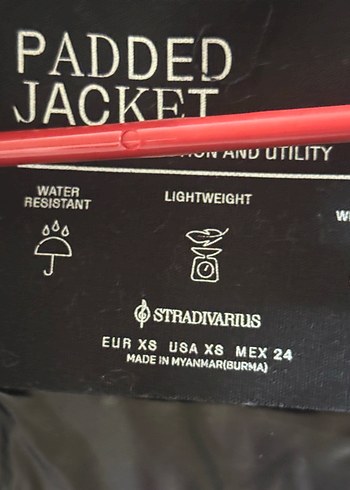 Stradivarius Siyah Kısa Şişme Mont - Görsel 3