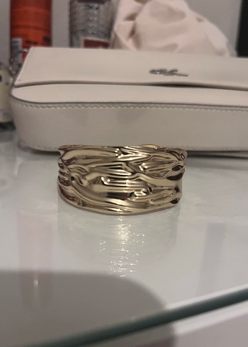 Kadın Pilili Gold Bilezik