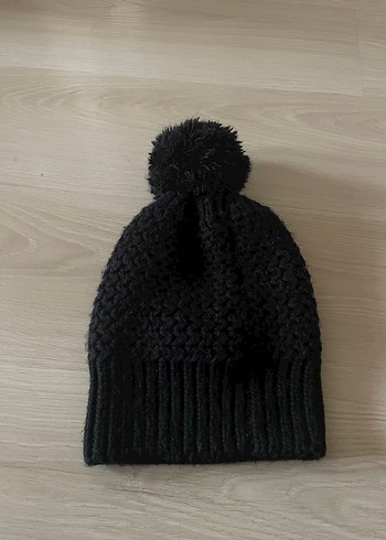 Siyah Ponponlu Bere - Görsel 3