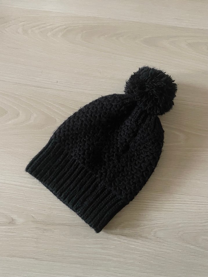 Siyah Ponponlu Bere - Görsel 2