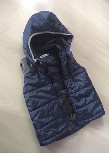 Koton Kapüşonlu Erkek Çocuk Yelek 3-4 yaş - Görsel 3