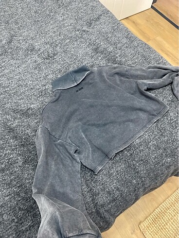 s Beden Crop Boğazlı Tshirt