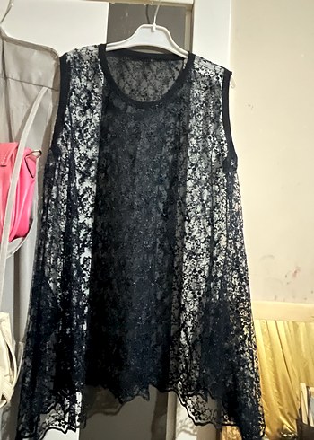 Zara Siyah Dantelli Uzun Salaş Straplez Bluz