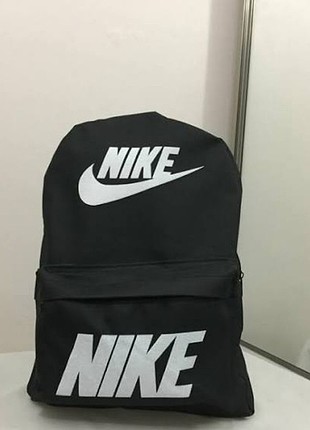 Nike sirt çantası 
