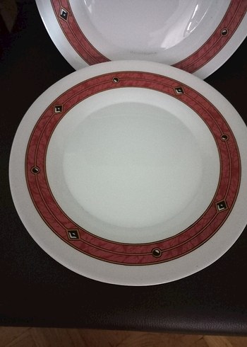 Parlak Kırmızı Desenli servis tabağı - Görsel 3