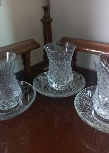 Kristal Desenli Çay Bardakları ve Tabağı Seti - Görsel 2