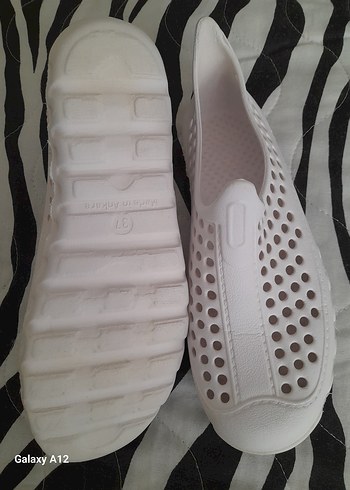 Beyaz kadin Su Ayakkabısı - Görsel 3