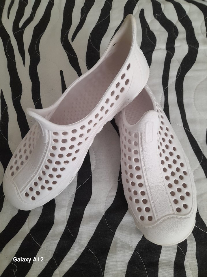 Beyaz kadin Su Ayakkabısı - Görsel 2