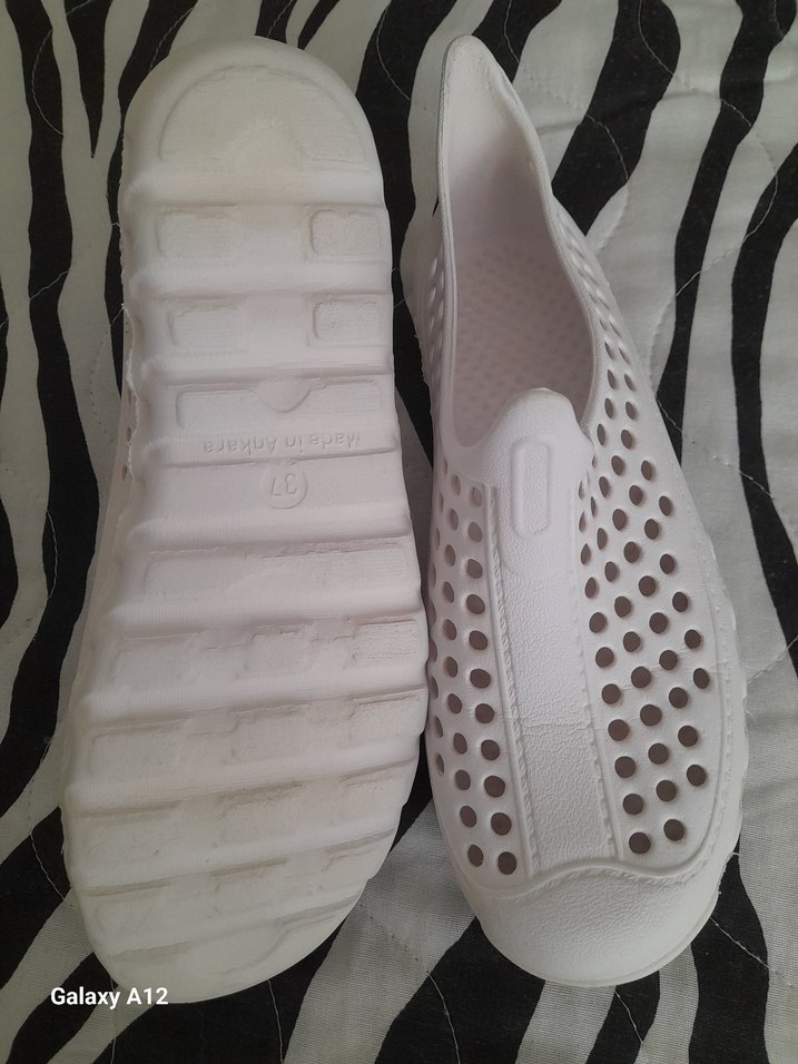 Beyaz kadin Su Ayakkabısı - Görsel 3