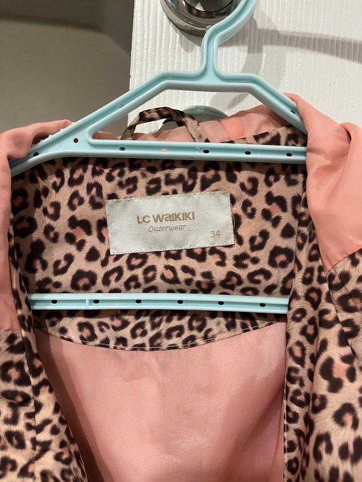 Kızlar için Leopar Desenli Pembe Yağmurluk - Görsel 2