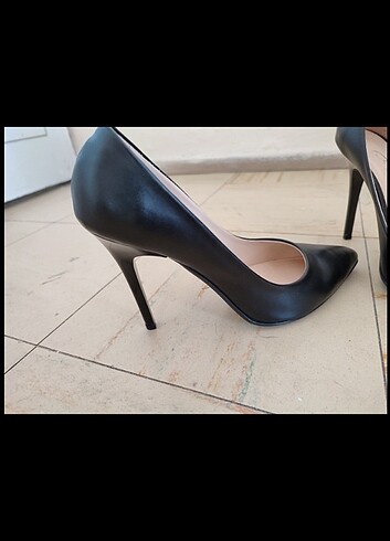 38 Beden Stiletto