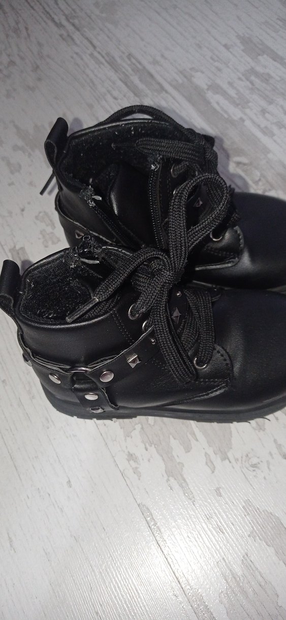 flo kız çocuk bot - Görsel 2