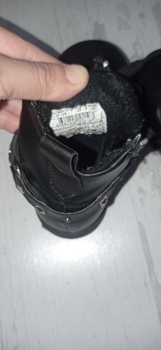 flo kız çocuk bot - Görsel 4