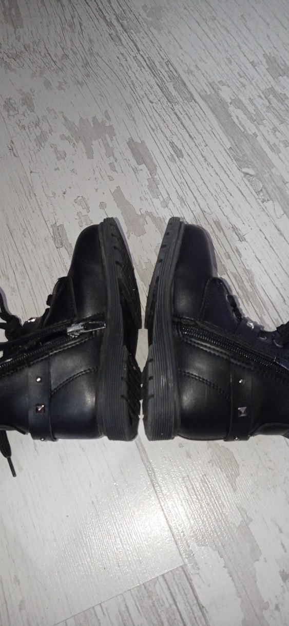 flo kız çocuk bot - Görsel 3