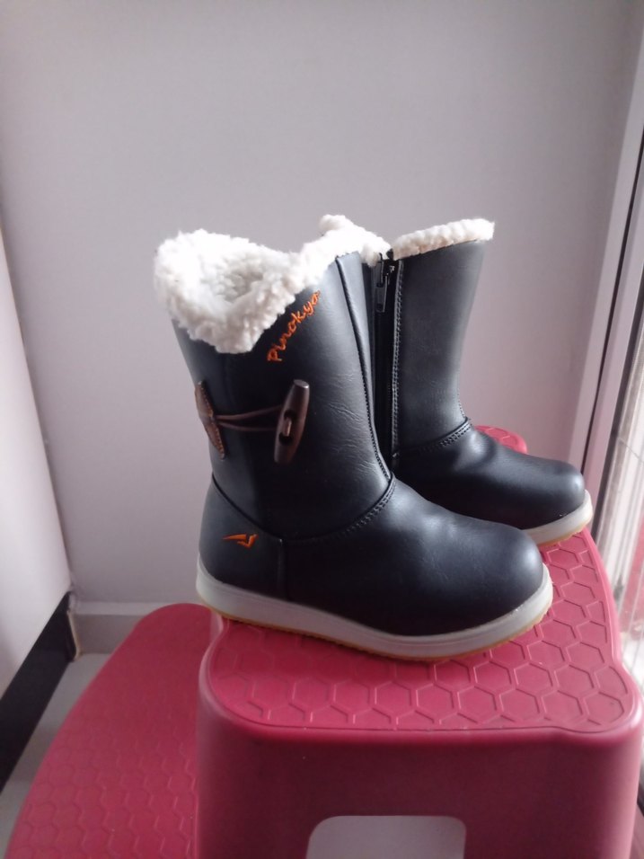 Kız Çocuk Siyah Suni Kürklü Bot - Görsel 2