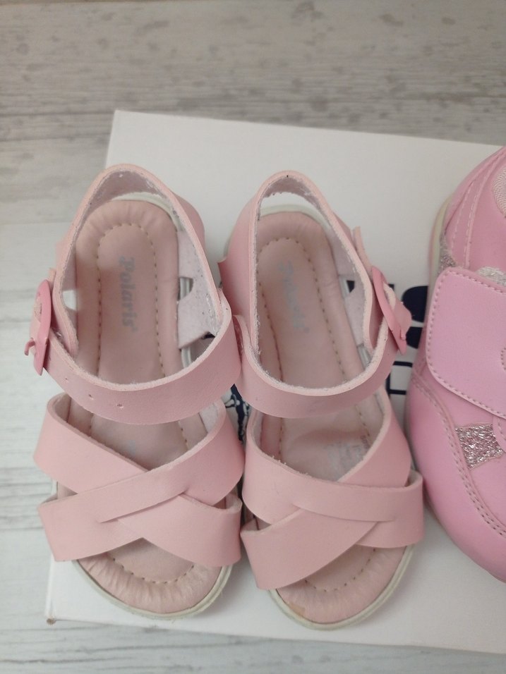 Kız Çocuk Pembe Tokalı Terlik ve Spor Ayakkabı - Görsel 3