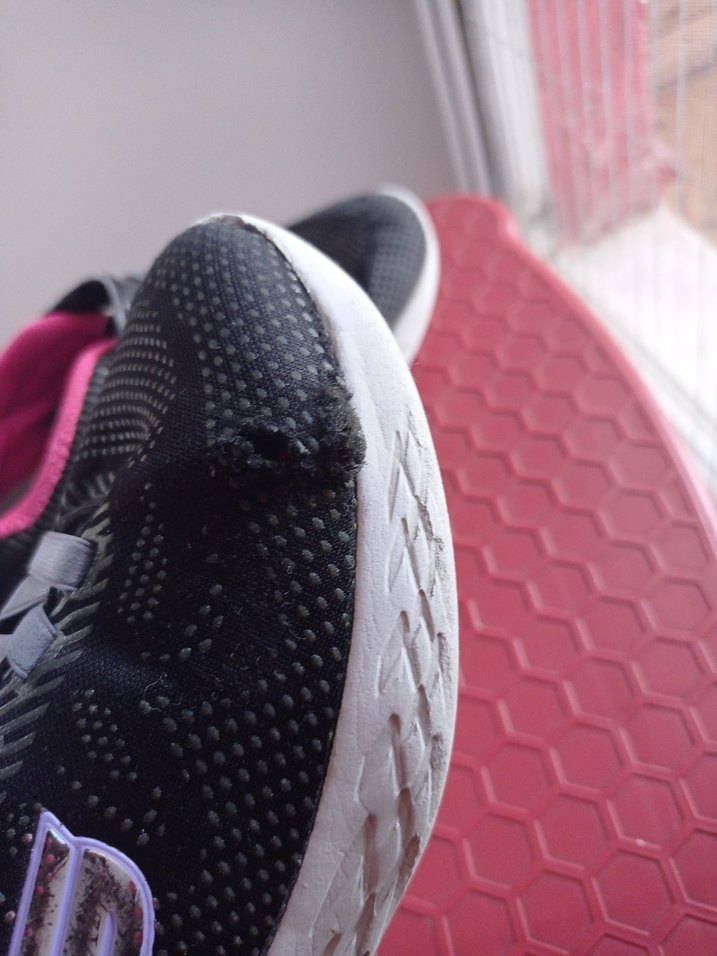 Skechers spor ayakkabı - Görsel 2