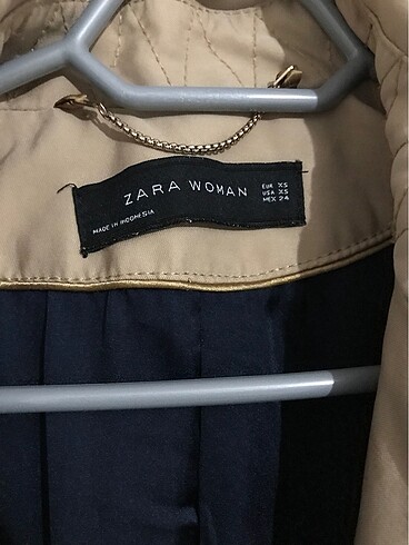 Zara Zara model trençkot