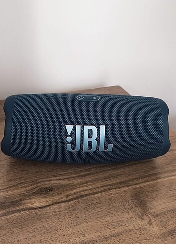 JBL Charge 5