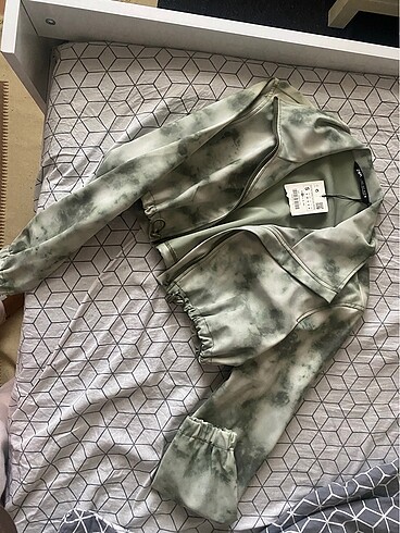 Crop ceket