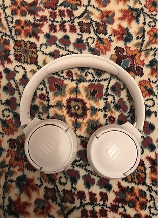 Jbl tune500bt Kablosuz kulaklık beyaz