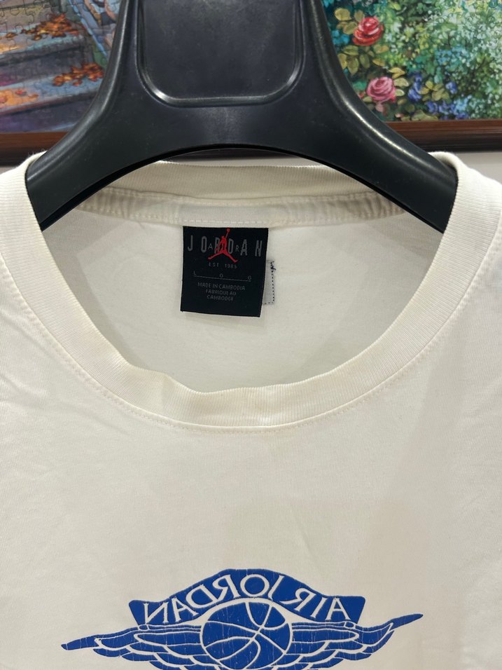 Air Jordan Beyaz Tişört — görsel 2/3