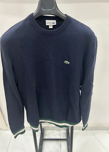 Lacoste ürünü