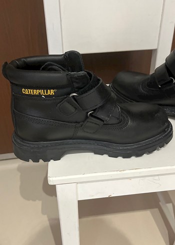 35 Beden siyah Renk Siyah CAT Erkek Çocuk Lastik Bot