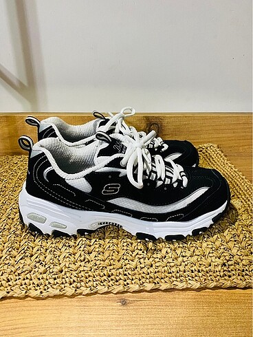 35 Beden SKECHERS D?LITES
